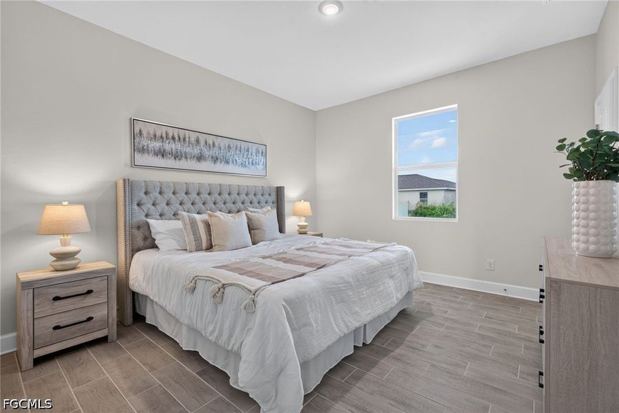 Furnished interior view inside a new home in Cape Coral, Cape Coral (Image 29).