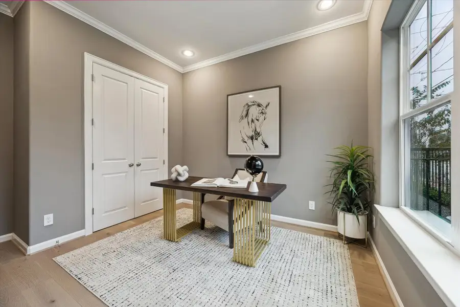 Office/study flex room
