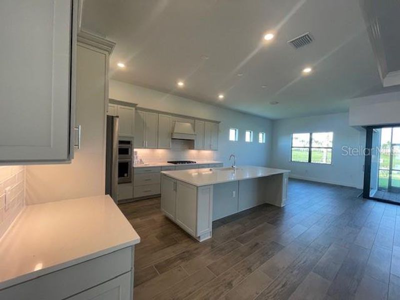 Furnished interior view inside a new home in Del Webb Catalina, Lakewood Ranch (Image 7).