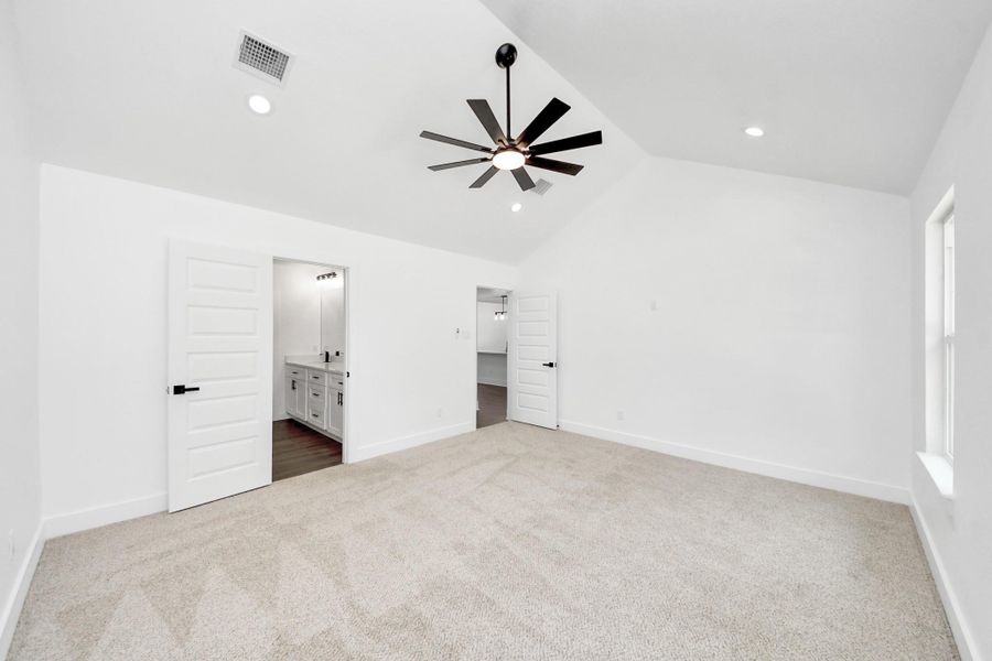 Spacious, unfurnished interior of a new home in , Cleveland (Image 22).