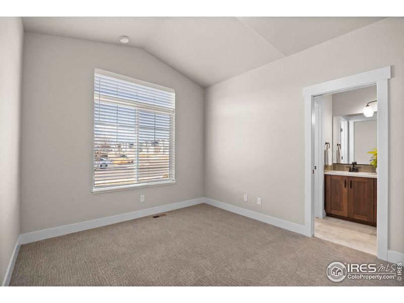 Bedroom 2 With Access to the Main Bathroom in Room