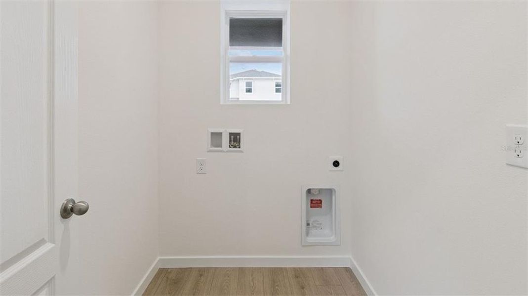 Spacious, unfurnished interior of a new home in , Sanford (Image 15).