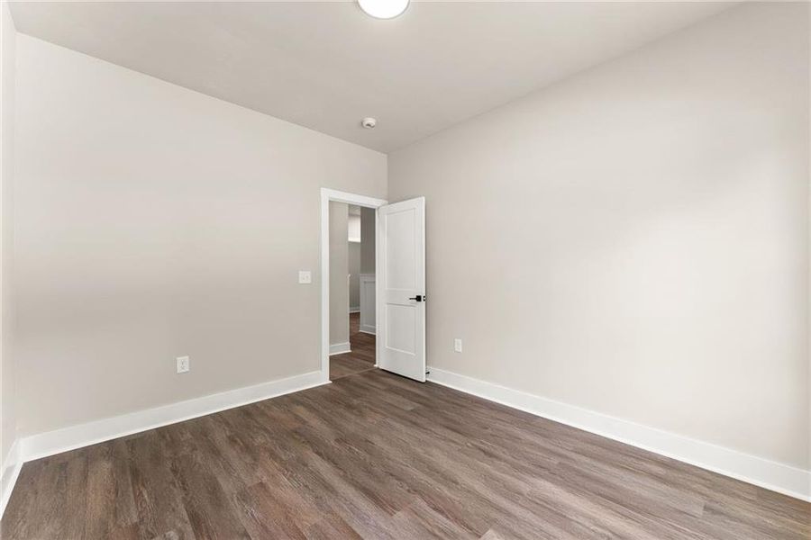 Spacious, unfurnished interior of a new home in , Jefferson (Image 25).