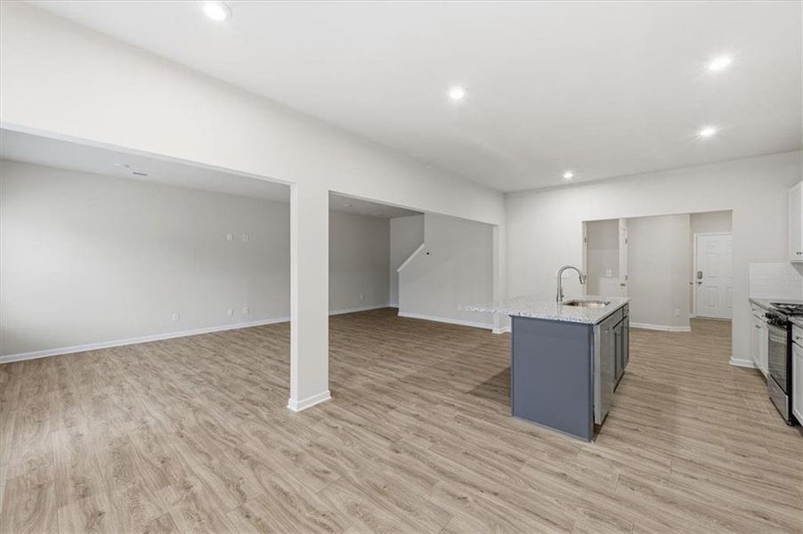 Spacious, unfurnished interior of a new home in Park Center Pointe, Mableton (Image 24).