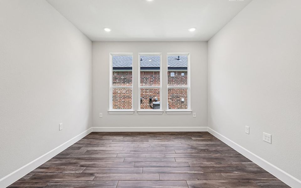 Spacious, unfurnished interior of a new home in Kissing Tree, San Marcos (Image 12). Spacious, unfurnished interior of a new home in Kissing Tree, San Marcos (Image 12).