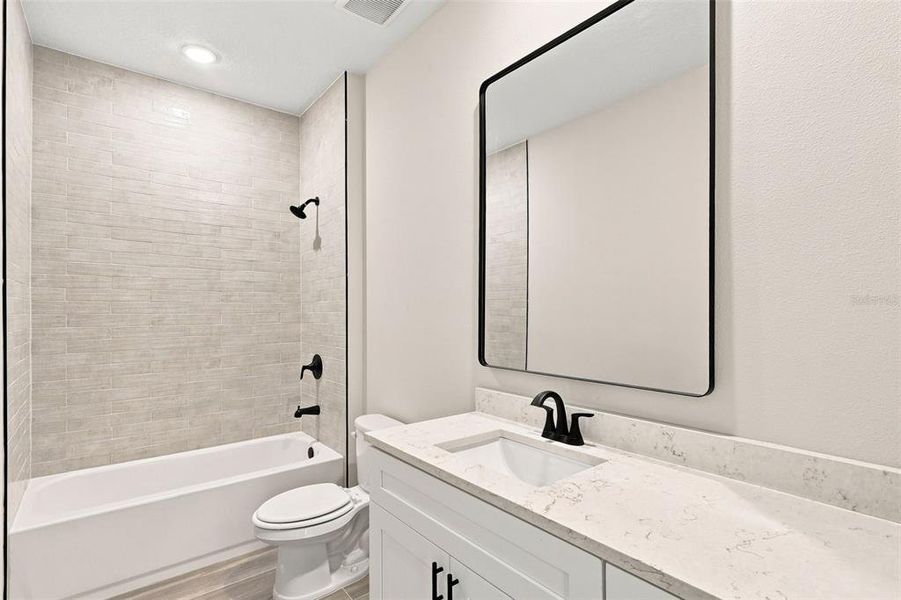 Furnished interior view inside a new home in , Eustis (Image 11).
