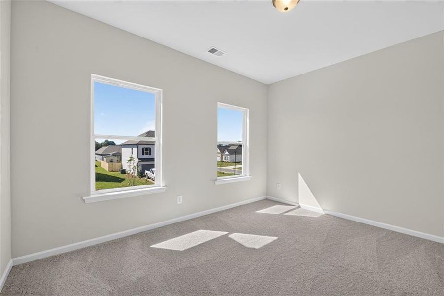 Spacious, unfurnished interior of a new home in Southbend, Rome (Image 34).