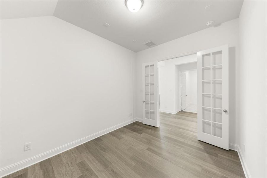 Spacious, unfurnished interior of a new home in Hillstead, Lavon (Image 25).