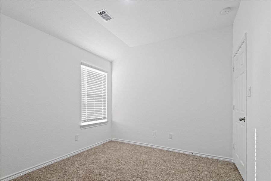 Photo for visual purposes. Colors and selections will vary.