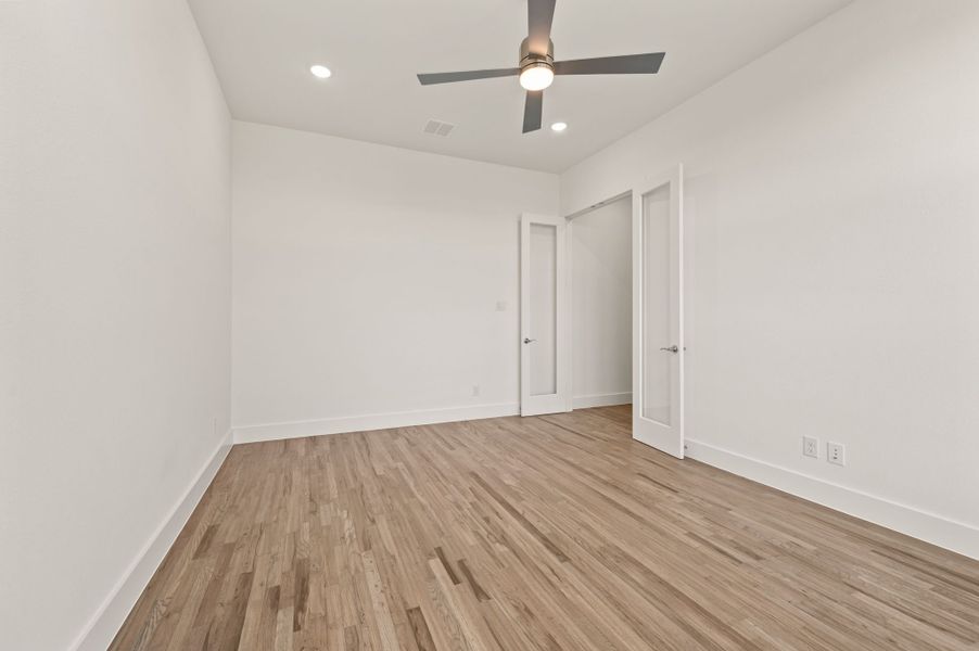Spacious, unfurnished interior of a new home in Settlers Glen, New Fairview (Image 21). Spacious, unfurnished interior of a new home in Settlers Glen, New Fairview (Image 21).