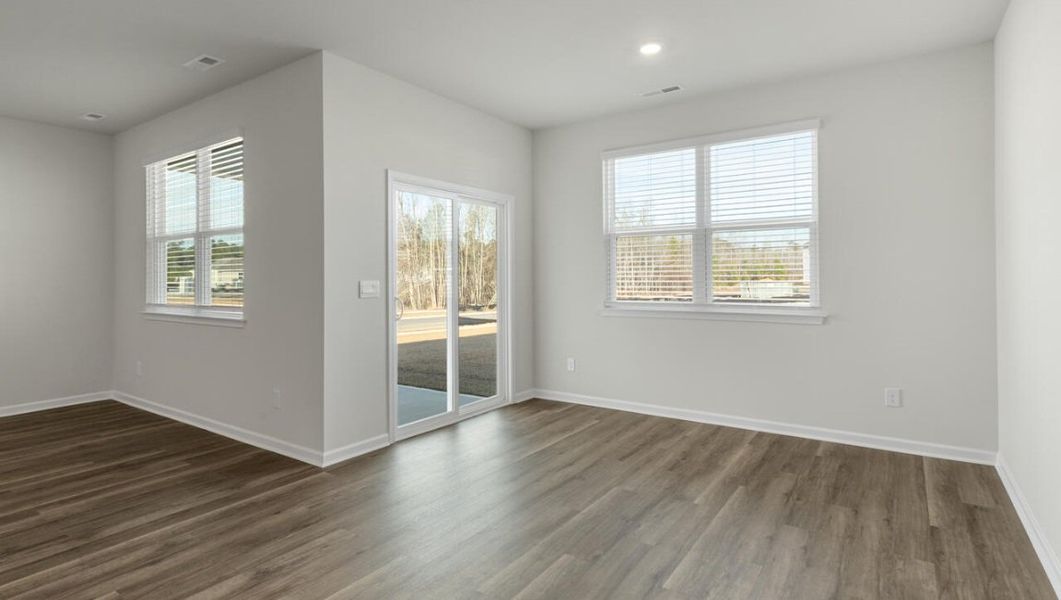 Representative unfurnished interior of a home built from the ARIA by D.R. Horton in Halls Landing, Bolivia (Image 15). Representative unfurnished interior of a home built from the ARIA by D.R. Horton in Halls Landing, Bolivia (Image 15).