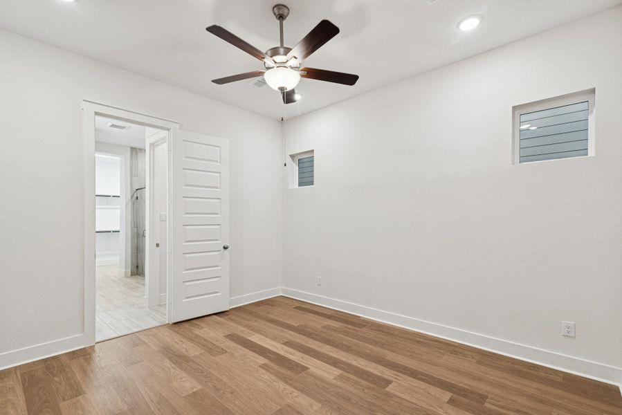 Spacious, unfurnished interior of a new home in , Katy (Image 16).