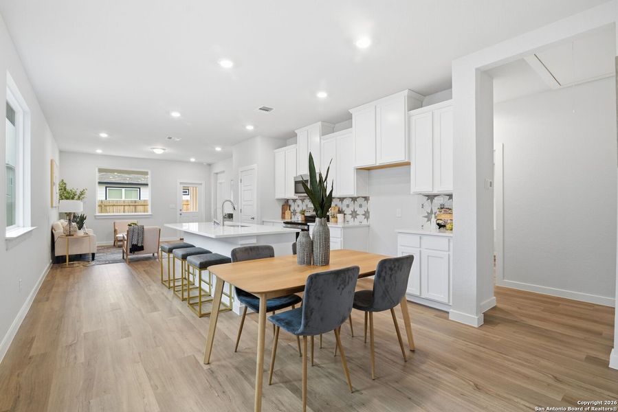 Furnished interior view inside a new home in Highland Ridge, New Braunfels (Image 4).