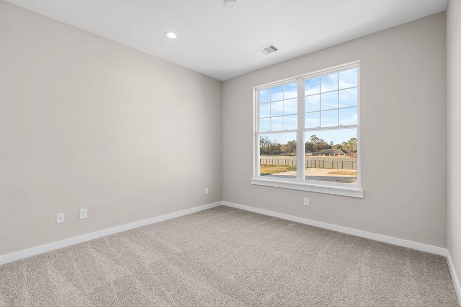 Spacious, unfurnished interior of a new home in , Houston (Image 36).