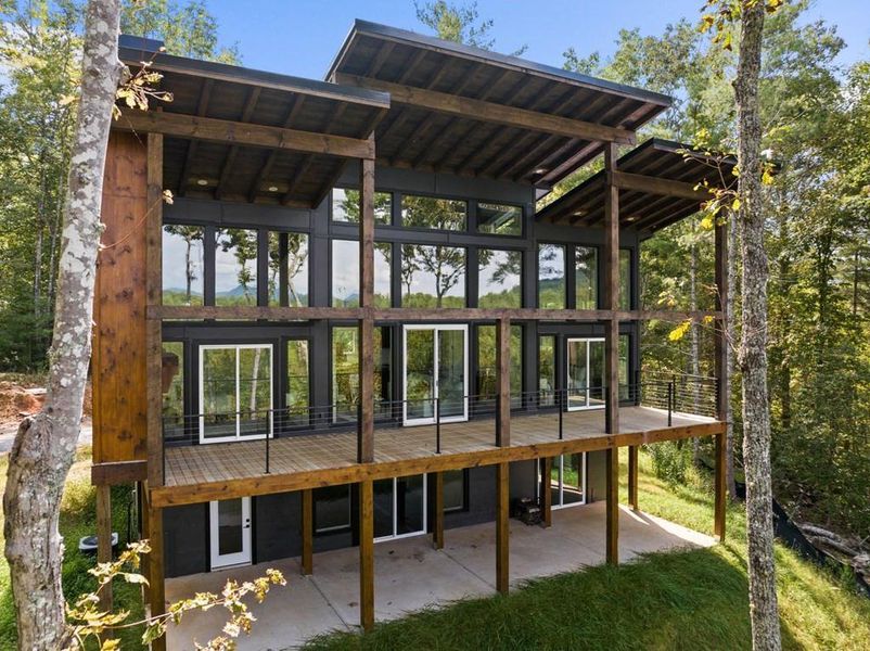 Image 54 of a home in .