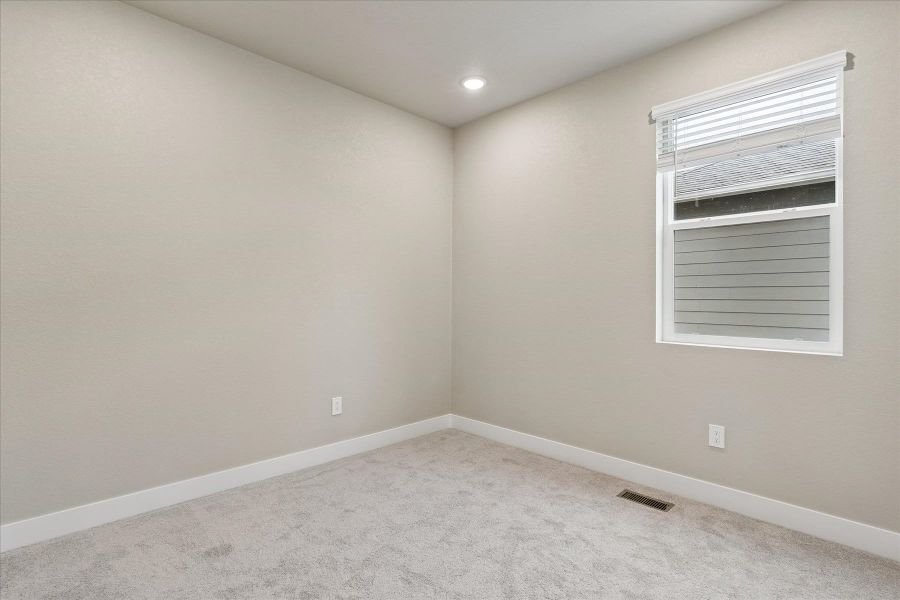 Spacious, unfurnished interior of a new home in Aspen Meadows, Colorado Springs (Image 27). Spacious, unfurnished interior of a new home in Aspen Meadows, Colorado Springs (Image 27).
