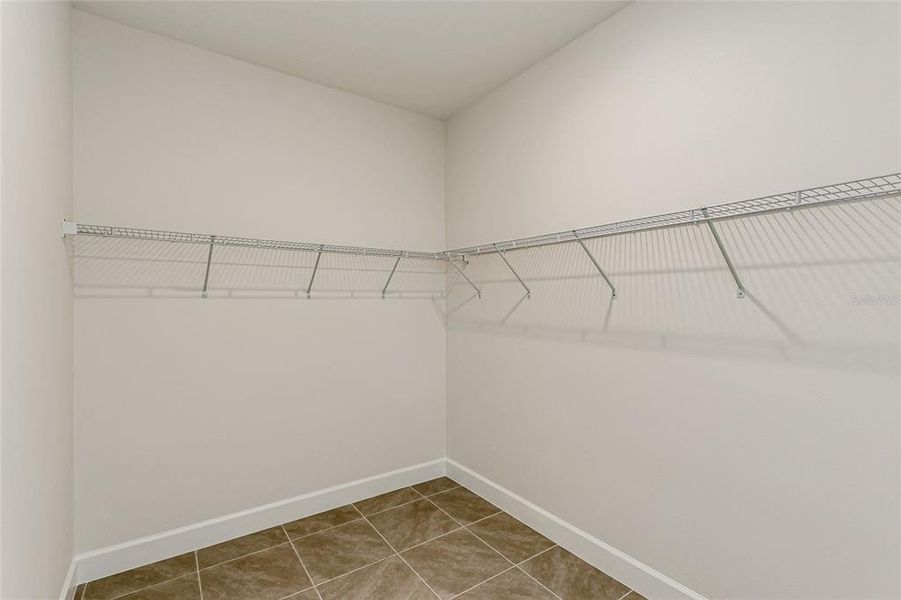 Spacious, unfurnished interior of a new home in , Palm Bay (Image 35).