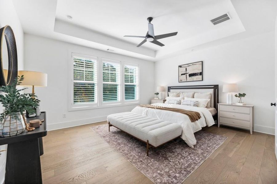 Furnished interior view inside a new home in , Alpharetta (Image 31).