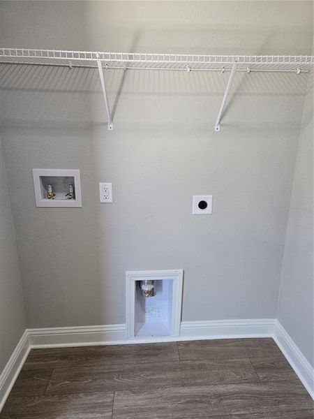 Spacious, unfurnished interior of a new home in , Jacksonville (Image 15).