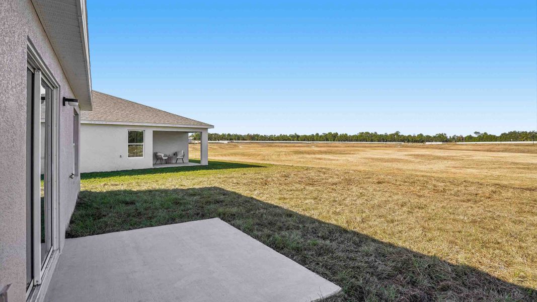 Representative exterior details of a home built from the Archer II by D.R. Horton in McGinley Landing, Ocala (Image 3).