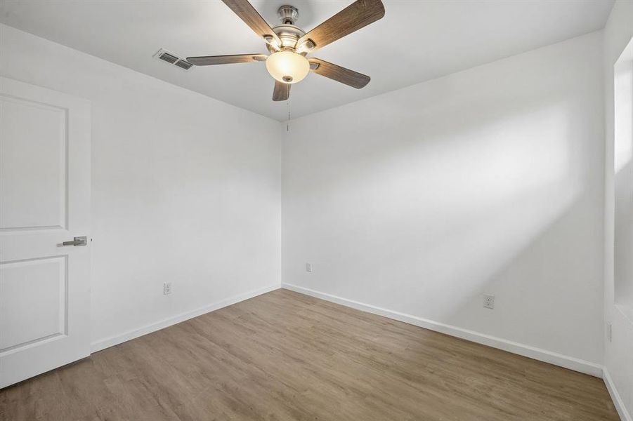 Spacious, unfurnished interior of a new home in , Dallas (Image 21).