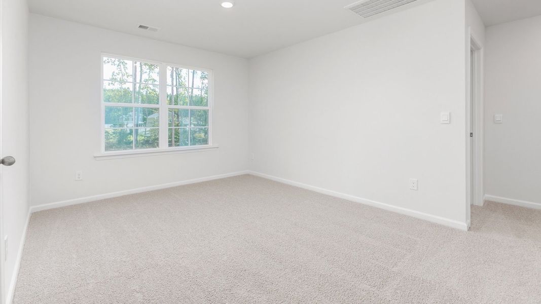 Representative unfurnished interior of a home built from the Hayden by D.R. Horton in Country Creek, Lexington (Image 28).