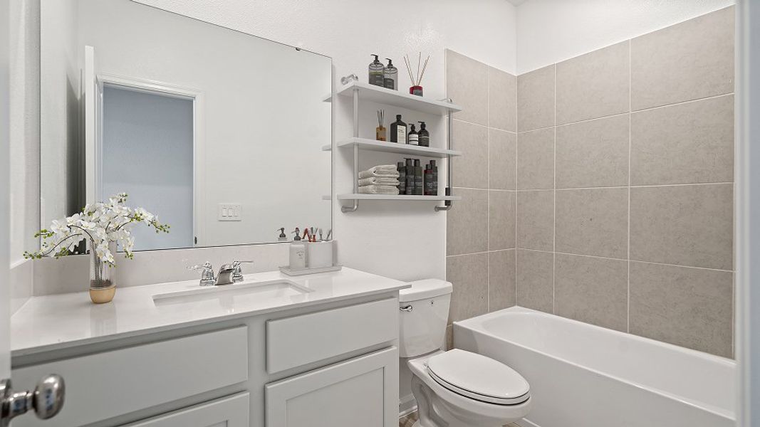 1628 Bright Bath2 F2 7 28 25