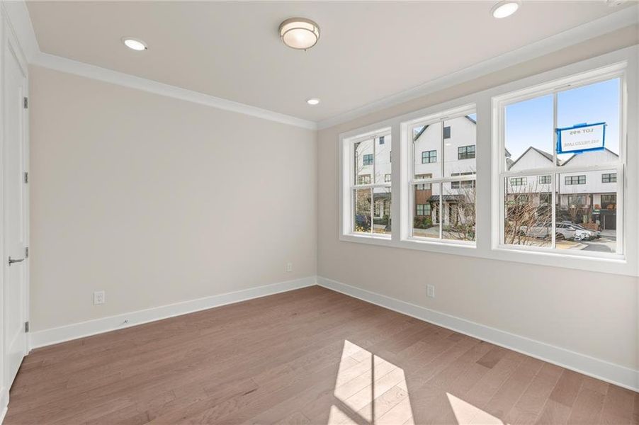 Spacious, unfurnished interior of a new home in , Alpharetta (Image 53).