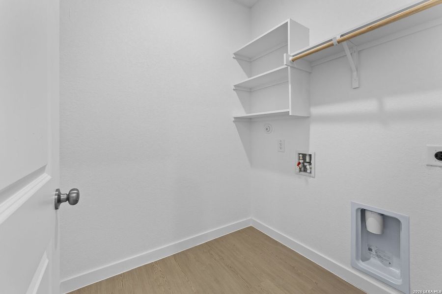 Spacious, unfurnished interior of a new home in Hightop Ridge, Converse (Image 10).