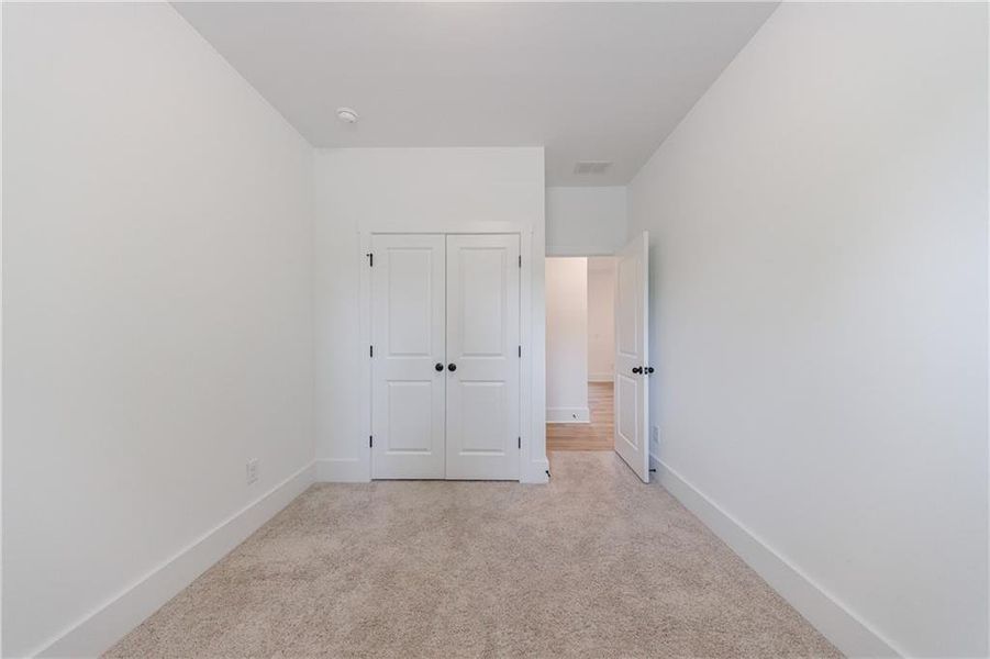 Spacious, unfurnished interior of a new home in , Atlanta (Image 25).