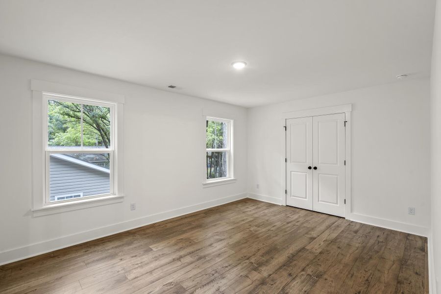 Spacious, unfurnished interior of a new home in , Mount Pleasant (Image 16).