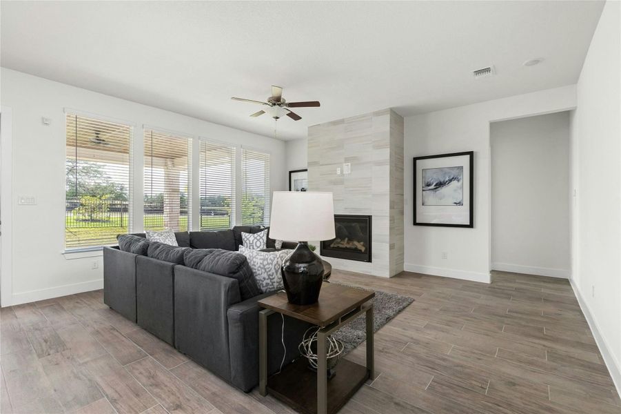 Furnished interior view inside a new home in Rough Hollow, Lakeway (Image 9).
