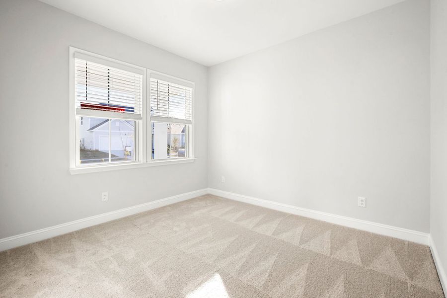 Spacious, unfurnished interior of a new home in Salem Bay, Beaufort (Image 12).