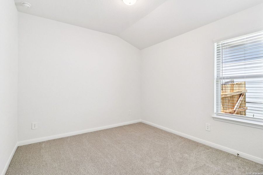 Spacious, unfurnished interior of a new home in Lark Canyon, New Braunfels (Image 49).