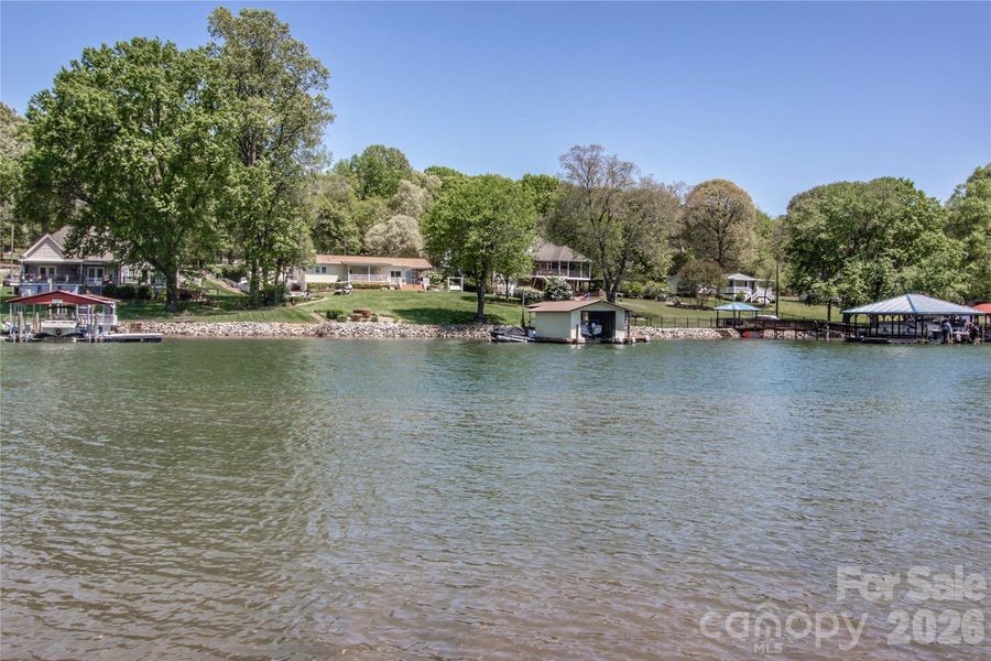 Enjoy the picturesque setting, and easy access to the lake, making it ideal for those who enjoy a tranquil lakeside lifestyle. Enjoy the picturesque setting, and easy access to the lake, making it ideal for those who enjoy a tranquil lakeside lifestyle.