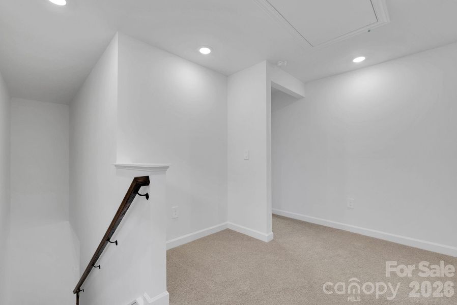 Spacious, unfurnished interior of a new home in Nolen Farm, Gastonia (Image 16).