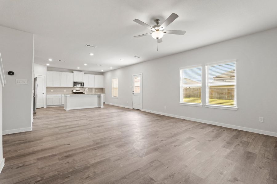 Spacious, unfurnished interior of a new home in Magnolia Springs, Montgomery (Image 19).
