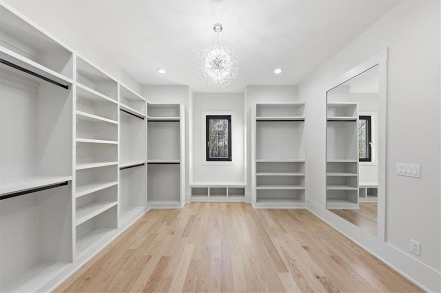 Image 93 of a home in .