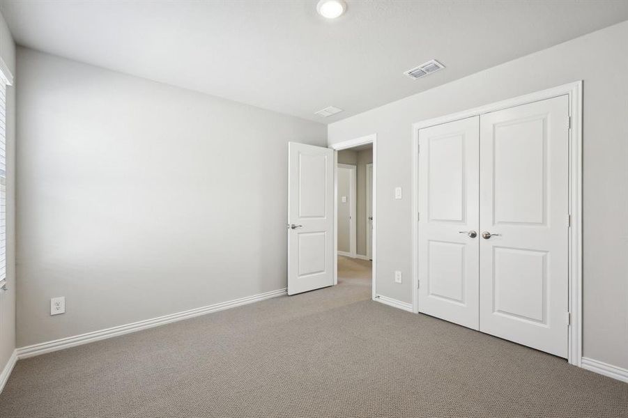 Photo is not of the actual home, but is an inspirational photo of builder’s model home and may depict options, furnishings, and/or decorator features that are not included. Photo is not of the actual home, but is an inspirational photo of builder’s model home and may depict options, furnishings, and/or decorator features that are not included.