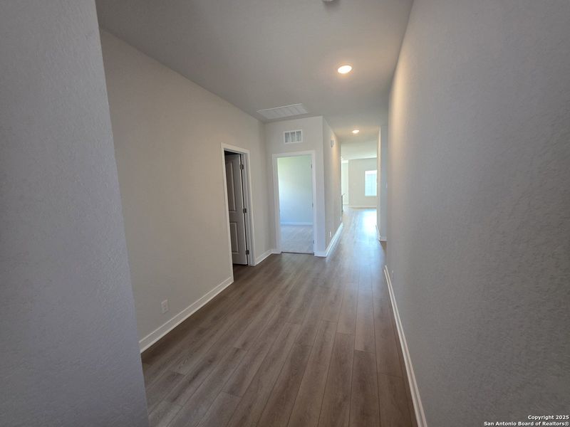 Spacious, unfurnished interior of a new home in The Summit at Saddlebrook Ranch 55's, Schertz (Image 15).