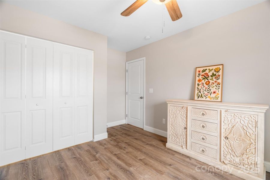 Spacious, unfurnished interior of a new home in , Brevard (Image 24).