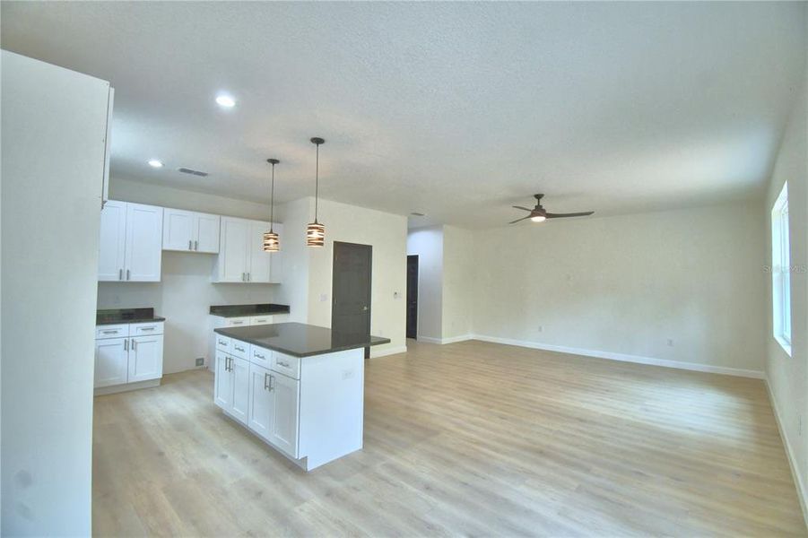 Spacious, unfurnished interior of a new home in , Avon Park (Image 17).