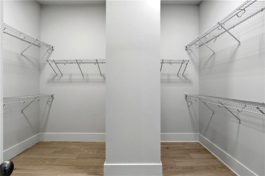 Spacious, unfurnished interior of a new home in , Alpharetta (Image 17).