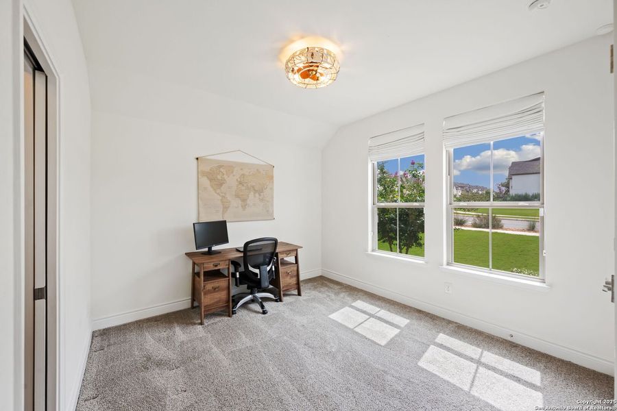 Furnished interior view inside a new home in Esperanza - 70', Boerne (Image 8). Furnished interior view inside a new home in Esperanza - 70', Boerne (Image 8).