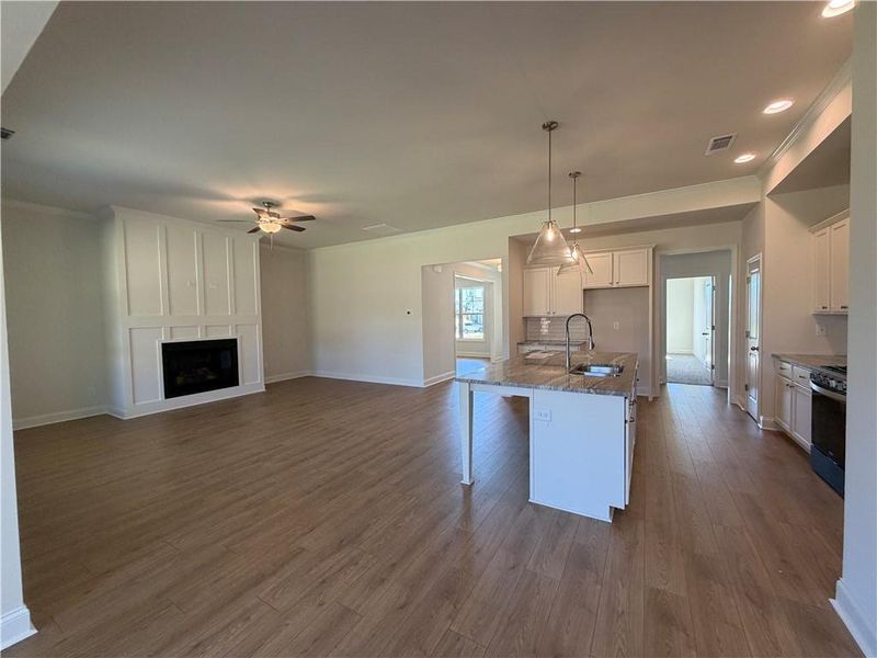 Spacious, unfurnished interior of a new home in , Jefferson (Image 36).
