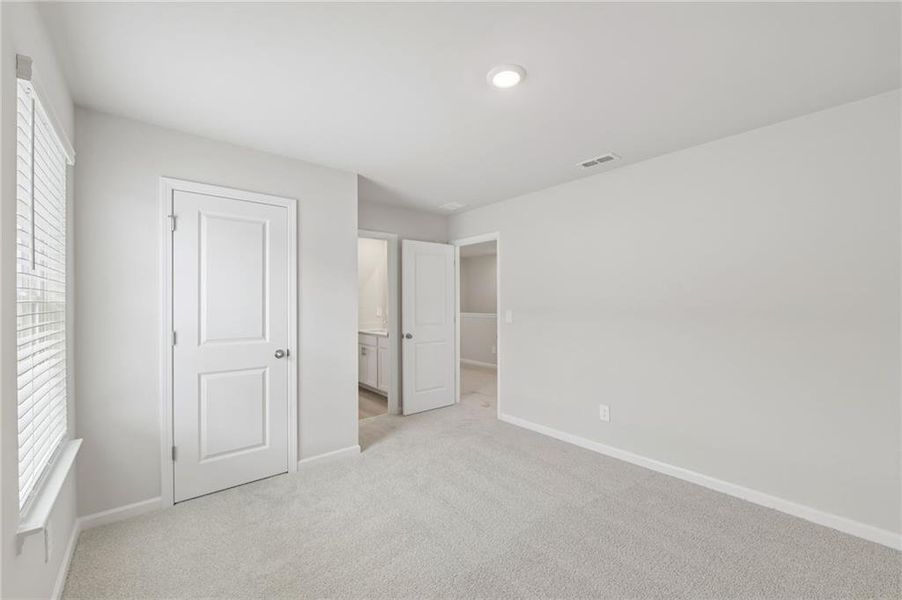 Spacious, unfurnished interior of a new home in Martin Springs - Cottage Series, Lawrenceville (Image 29).