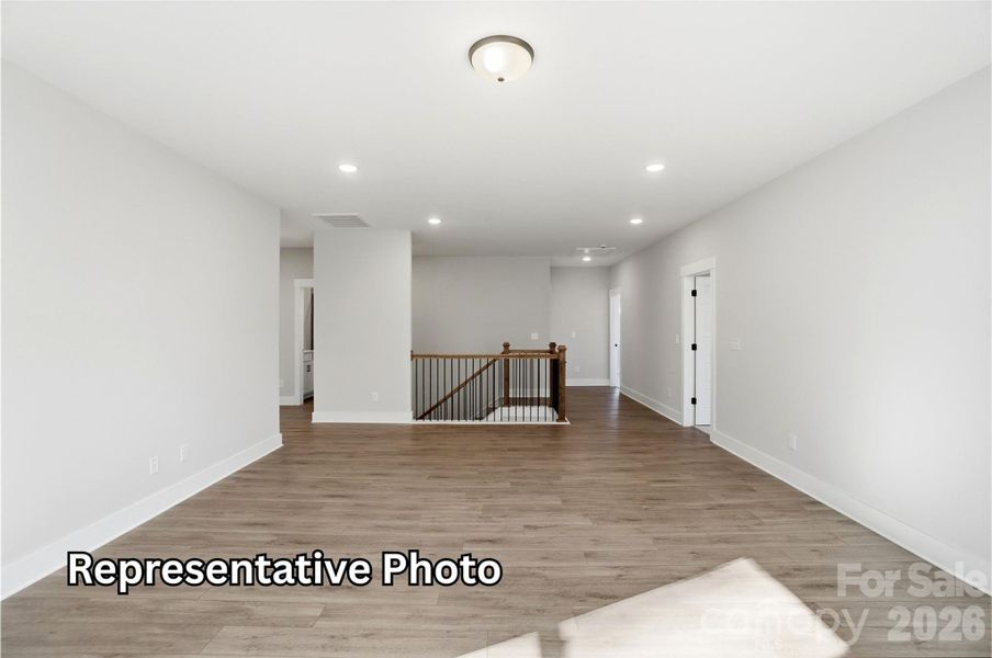 Spacious, unfurnished interior of a new home in Harmony, Harrisburg (Image 21).
