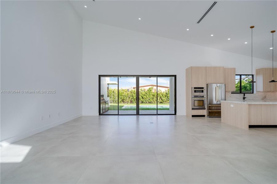 Spacious, unfurnished interior of a new home in , Miami (Image 34). Spacious, unfurnished interior of a new home in , Miami (Image 34).