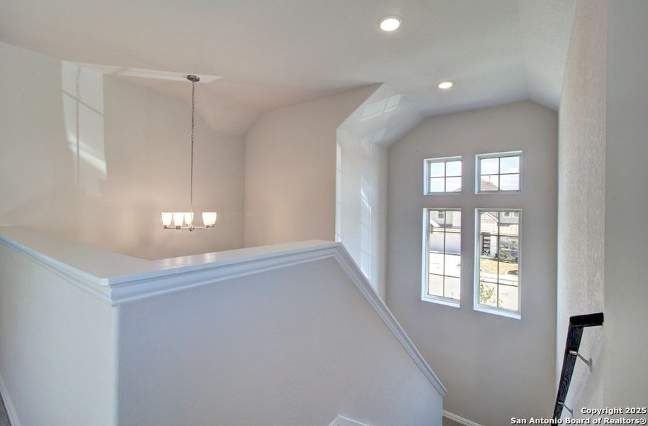 Spacious, unfurnished interior of a new home in Dauer Ranch, New Braunfels (Image 22). Spacious, unfurnished interior of a new home in Dauer Ranch, New Braunfels (Image 22).