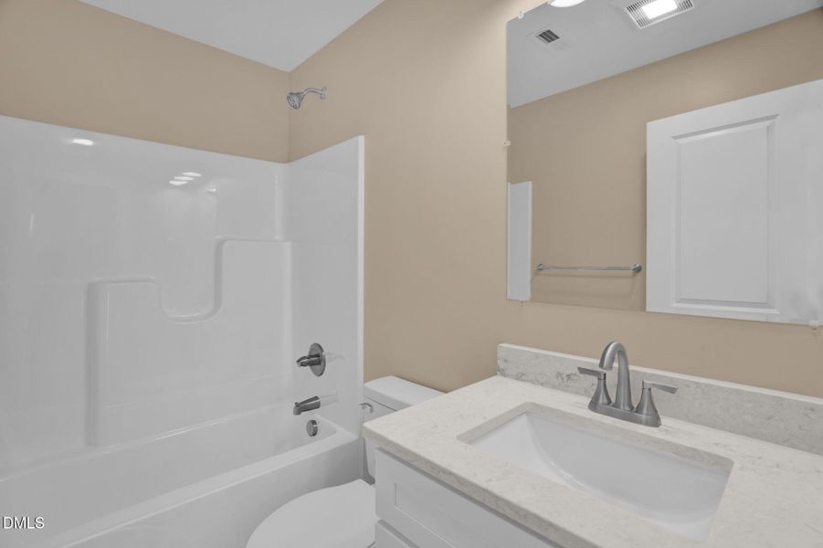 21-web-or-mls-230 N Melville St-21